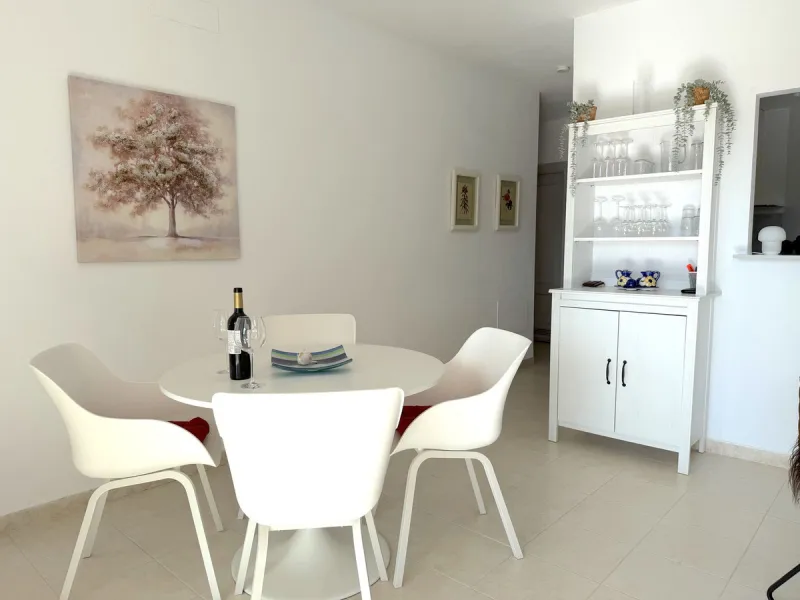 Modern 2-Bedroom Apartment in the Reserva del Higueron.