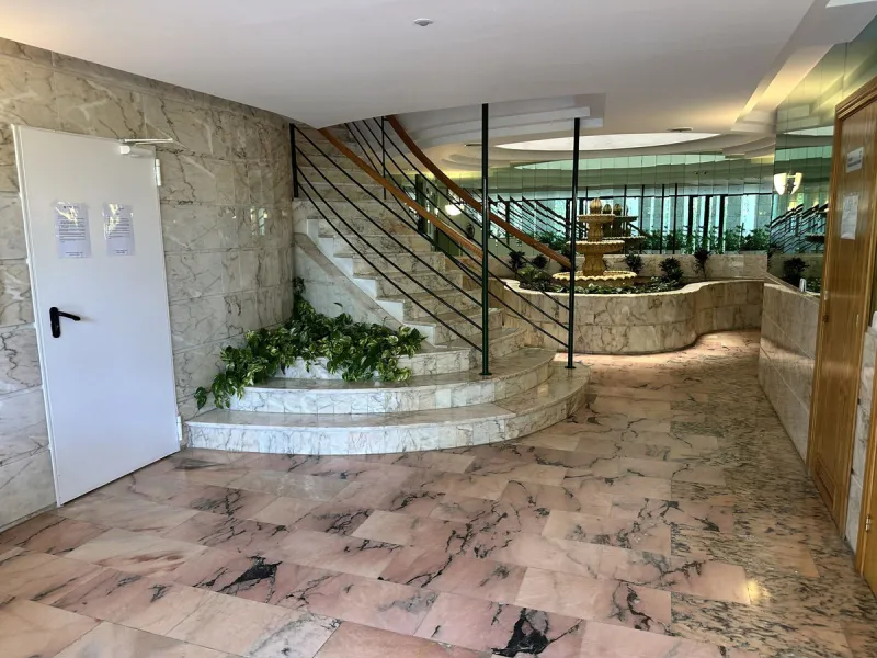 Modern 2-Bedroom Apartment in the Reserva del Higueron.