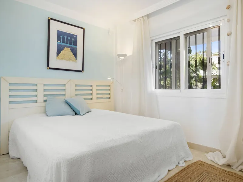 Set in the highly desirable beachfront area of Buenas Noches, Estepona, this exceptional frontline beach apartment offers direct access to the Mediterranean Sea and breathtaking uninterrupted panoramic sea views.