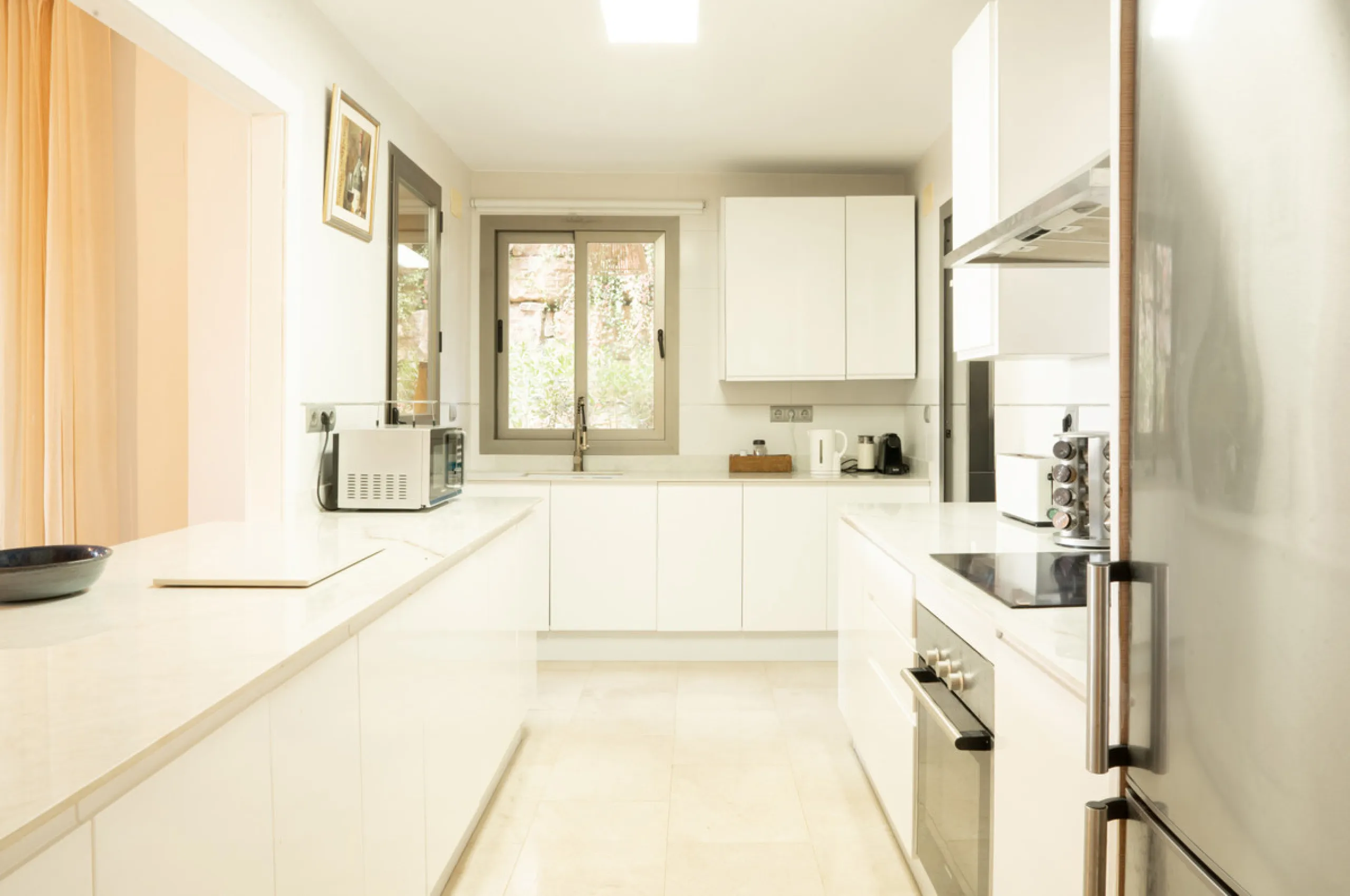 Apartment - Ground Floor Apartment в продаже в Benahavís, Málaga. В доме 3 спален и 2 ванных комнат. Площадь дома 128 м²