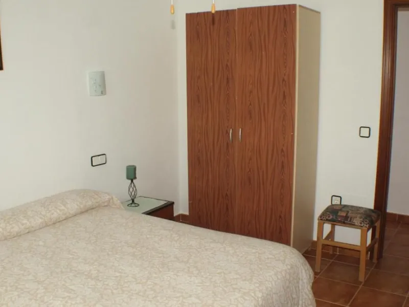 This charming finca-style cortijo is set in the heart of nature near the mountain village of Gibralgalia, in the Guadalhorce Valley inland from Málaga. Renovated and well maintained, the property offers exceptional tranquility along with open panoramic vi