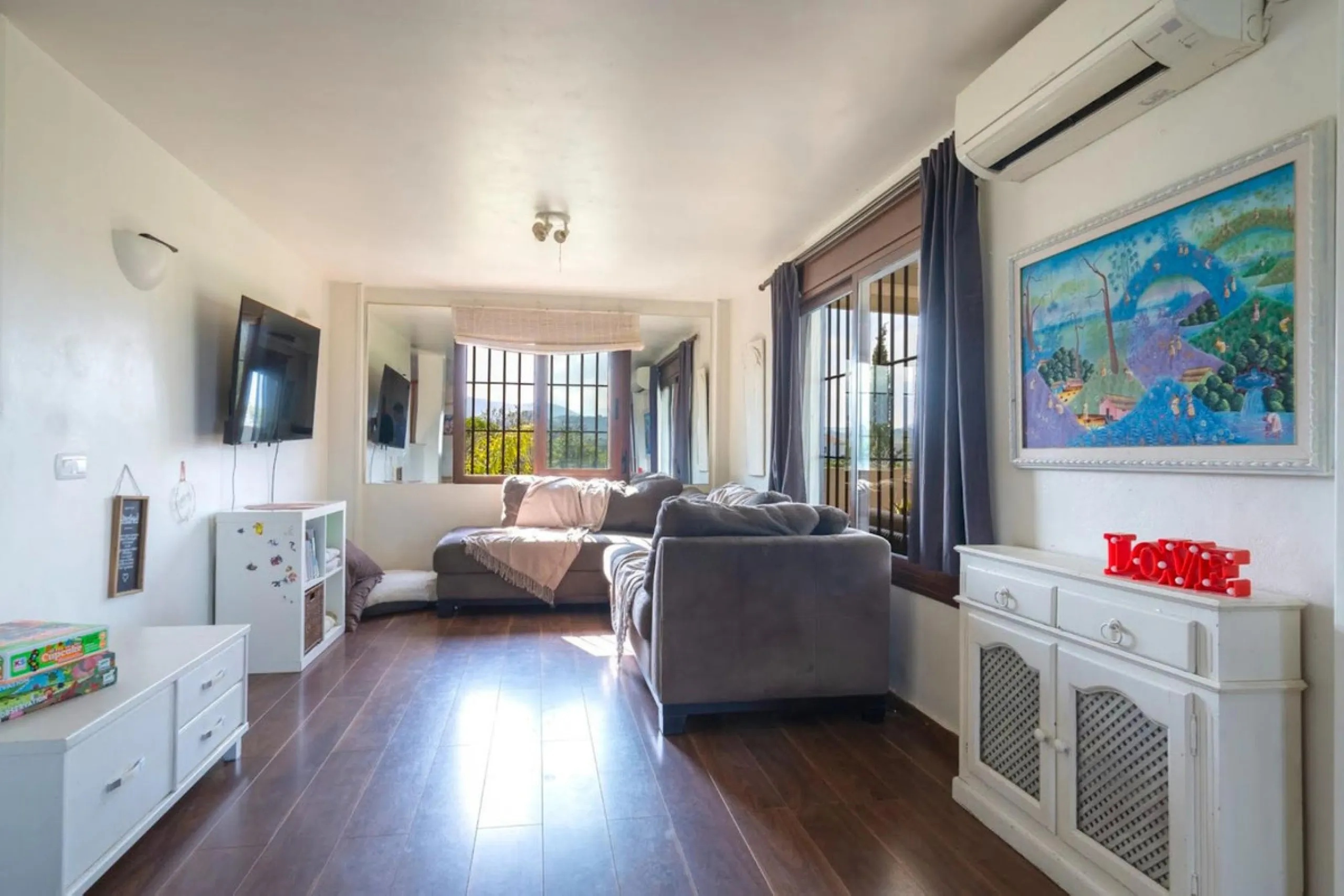 House - Finca - Cortijo в продаже в Coín, Málaga. В доме 3 спален и 3 ванных комнат. Площадь дома 233 м². Площадь участка 3700 м²