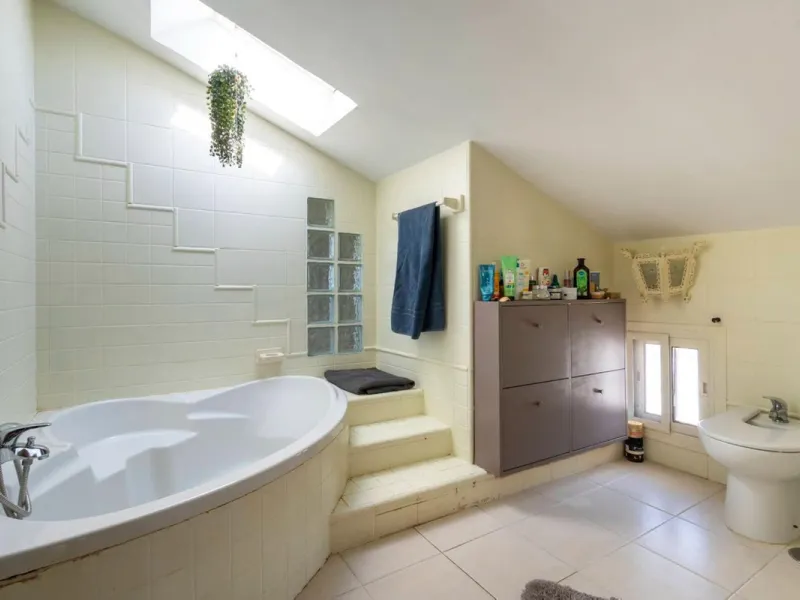 House - Finca - Cortijo в продаже в Coín, Málaga. В доме 3 спален и 3 ванных комнат. Площадь дома 233 м². Площадь участка 3700 м²