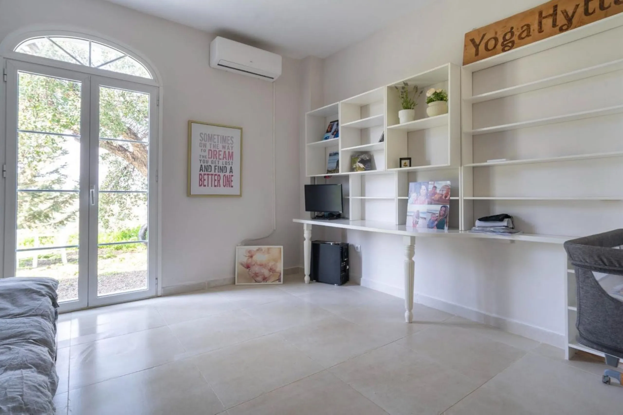 House - Finca - Cortijo в продаже в Coín, Málaga. В доме 3 спален и 3 ванных комнат. Площадь дома 233 м². Площадь участка 3700 м²