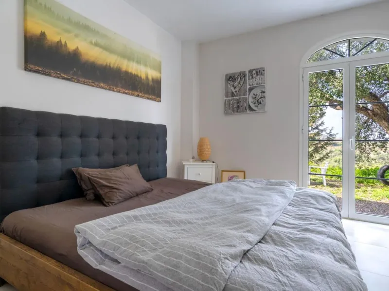 House - Finca - Cortijo в продаже в Coín, Málaga. В доме 3 спален и 3 ванных комнат. Площадь дома 233 м². Площадь участка 3700 м²