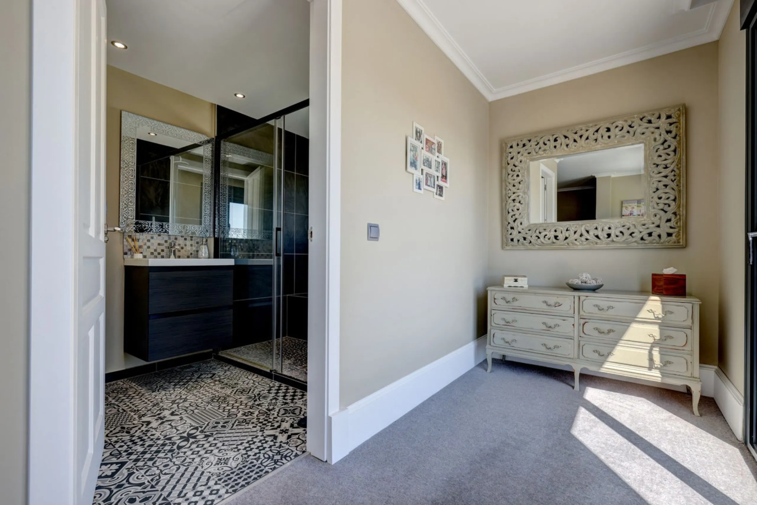 An Exceptional Contemporary Residence in a Prestigious Setting