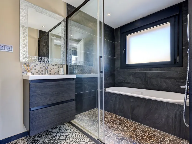 An Exceptional Contemporary Residence in a Prestigious Setting