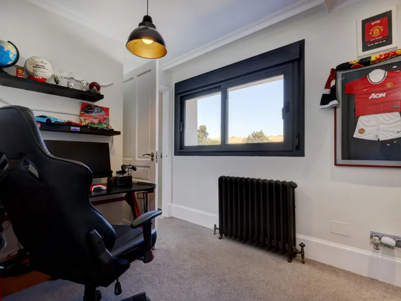 An Exceptional Contemporary Residence in a Prestigious Setting