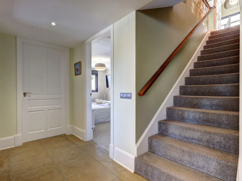An Exceptional Contemporary Residence in a Prestigious Setting