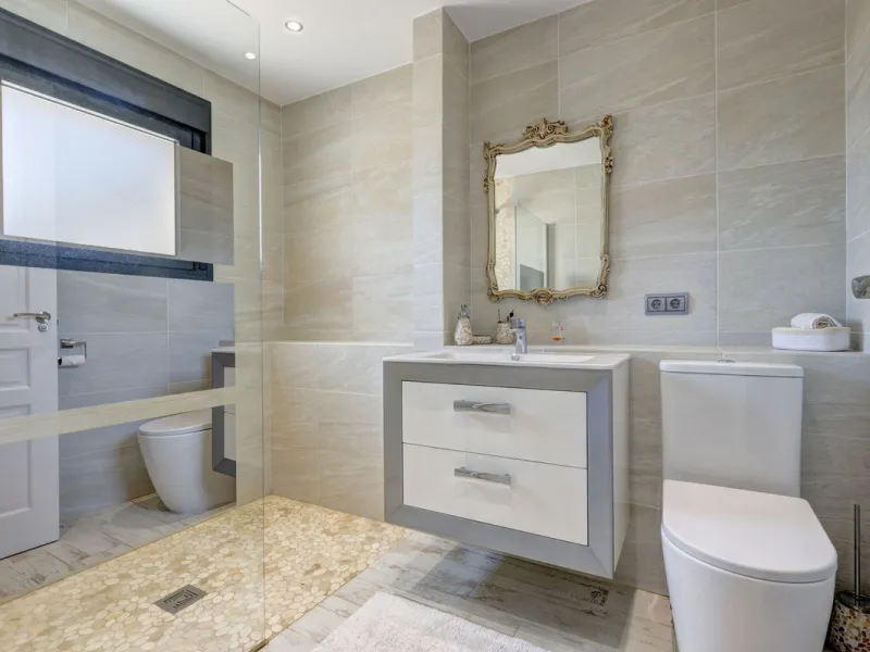 An Exceptional Contemporary Residence in a Prestigious Setting
