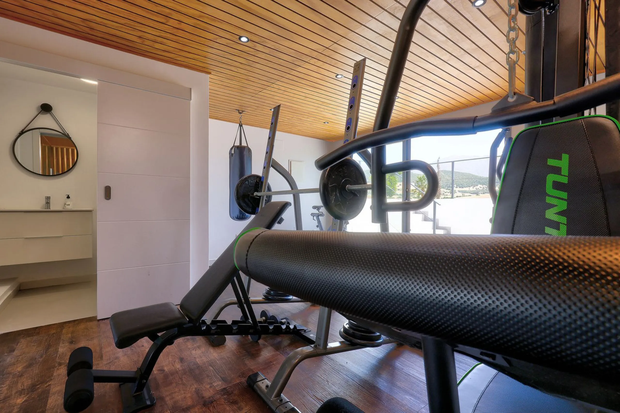 An Exceptional Contemporary Residence in a Prestigious Setting