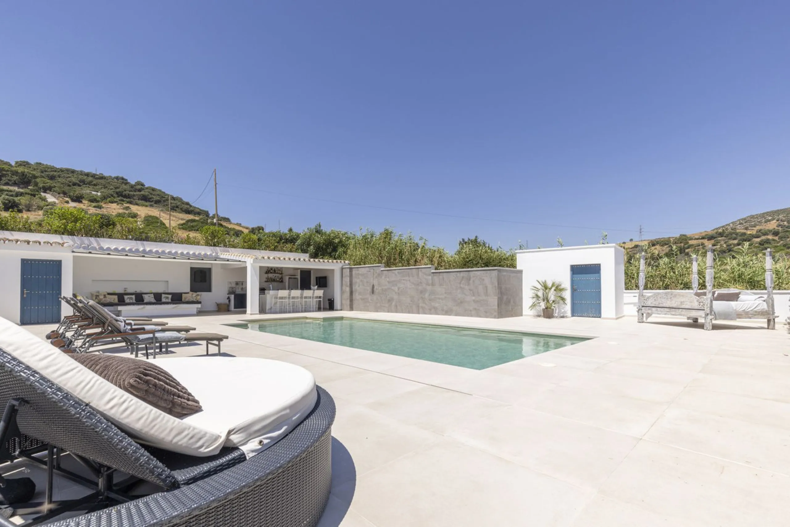An Exceptional Contemporary Residence in a Prestigious Setting