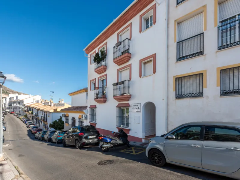 Apartment - Ground Floor Apartment в продаже в Benalmadena, Málaga. В доме 2 спален и 1 ванных комнат. Площадь дома 107 м²