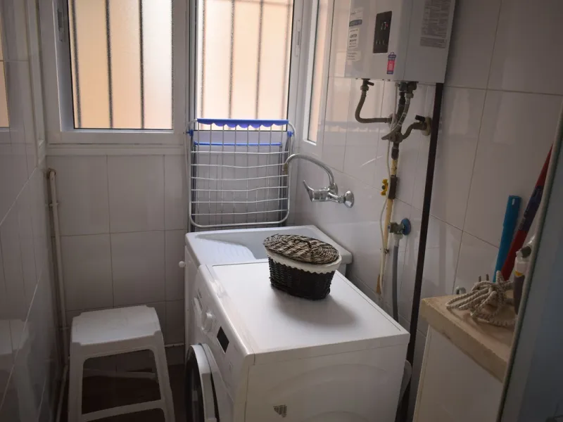 We are offering this magnificent apartment with a Tourist License for sale. It is located at Avenida La Rosaleda 21, next to the river. The apartment is fully furnished and decorated with the latest trends. It is a first-floor apartment with a south-facin