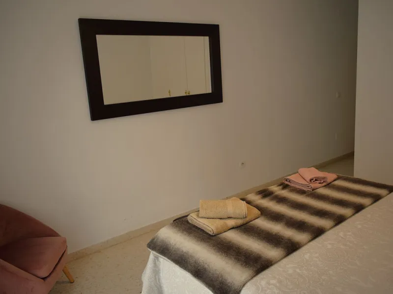 We are offering this magnificent apartment with a Tourist License for sale. It is located at Avenida La Rosaleda 21, next to the river. The apartment is fully furnished and decorated with the latest trends. It is a first-floor apartment with a south-facin