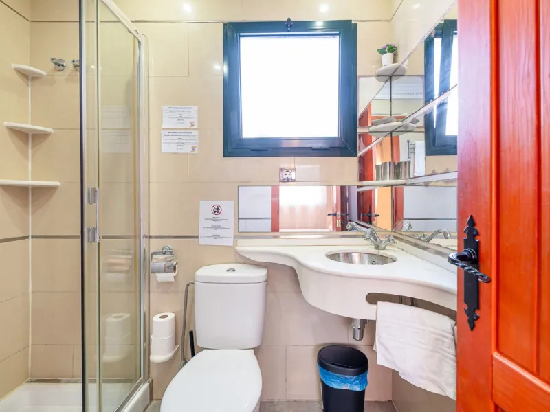 Hotel for Sale in Torremolinos – Seafront Location with 8 Apartments and Commercial Premises
