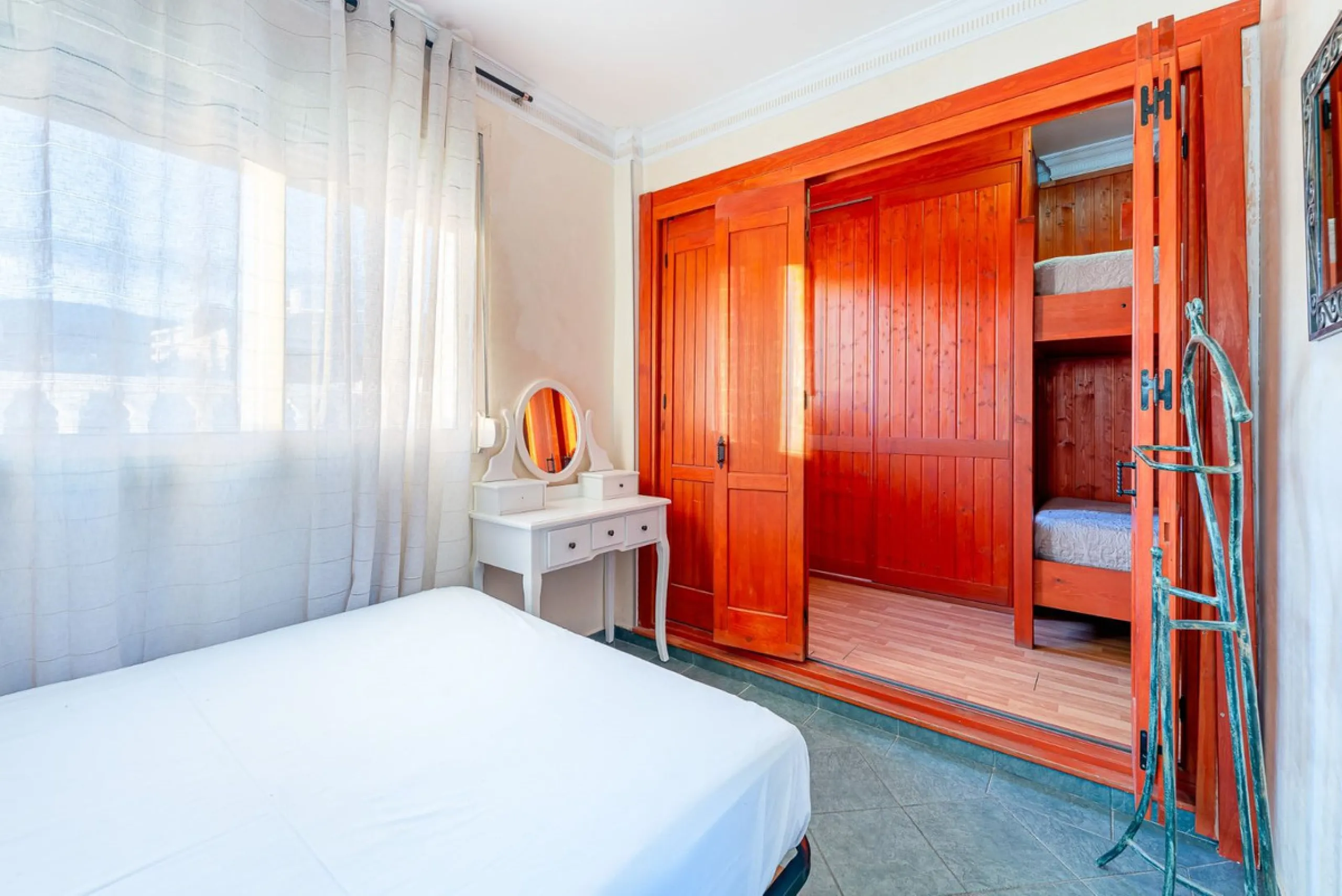 Hotel for Sale in Torremolinos – Seafront Location with 8 Apartments and Commercial Premises