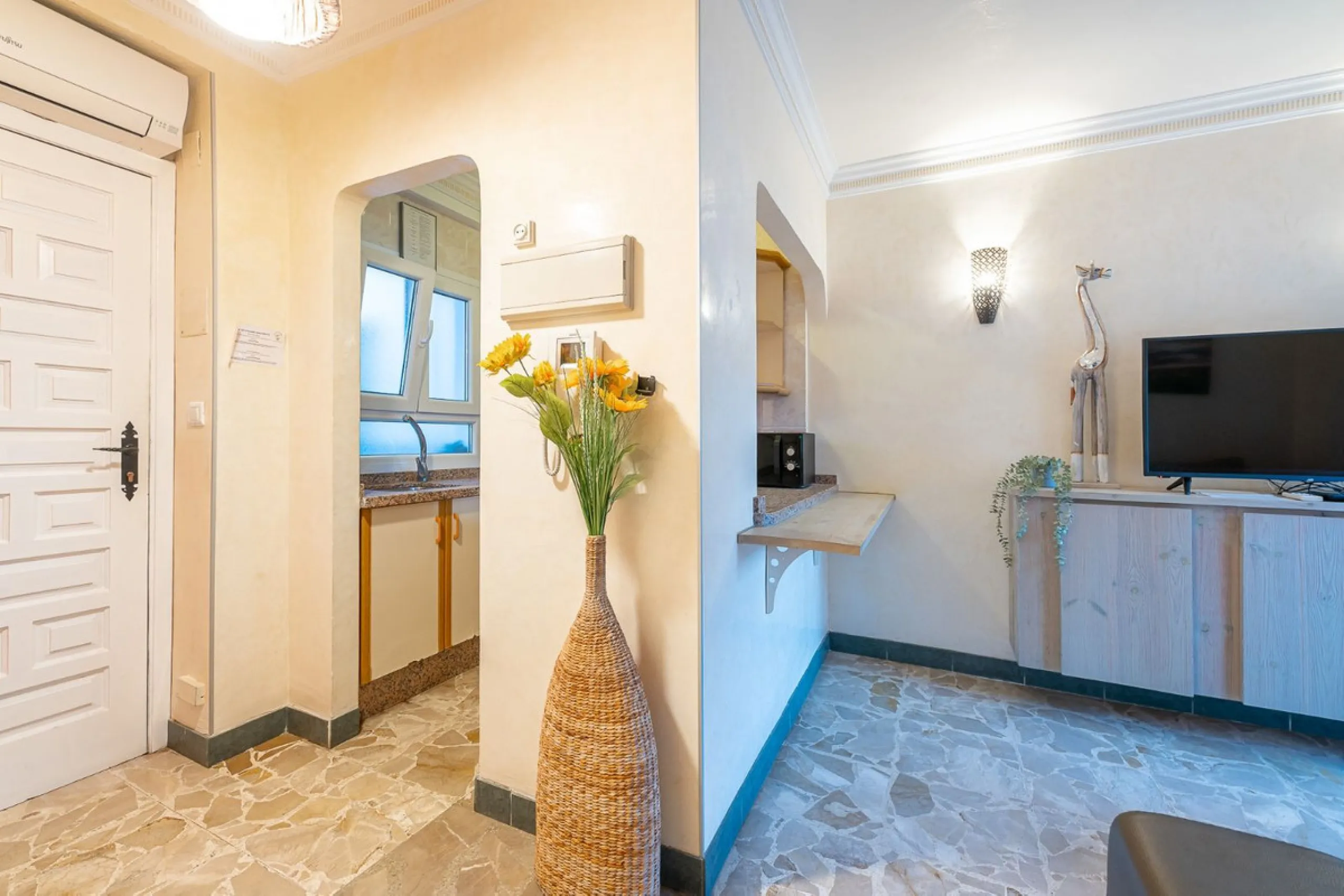 Hotel for Sale in Torremolinos – Seafront Location with 8 Apartments and Commercial Premises