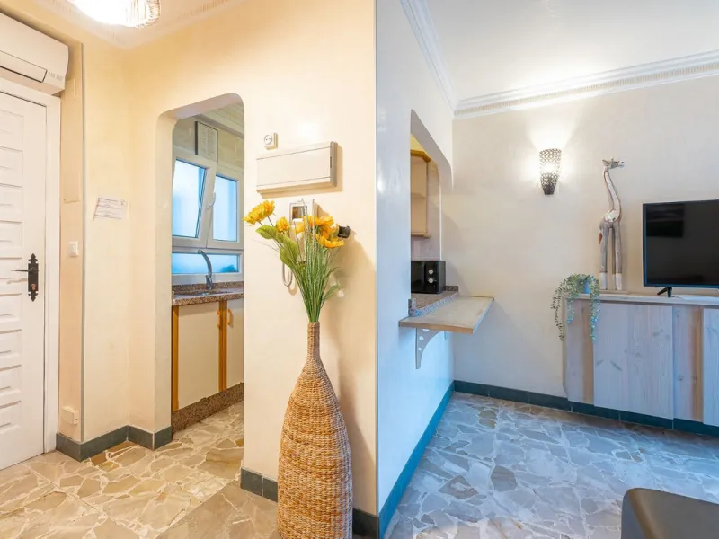 Hotel for Sale in Torremolinos – Seafront Location with 8 Apartments and Commercial Premises