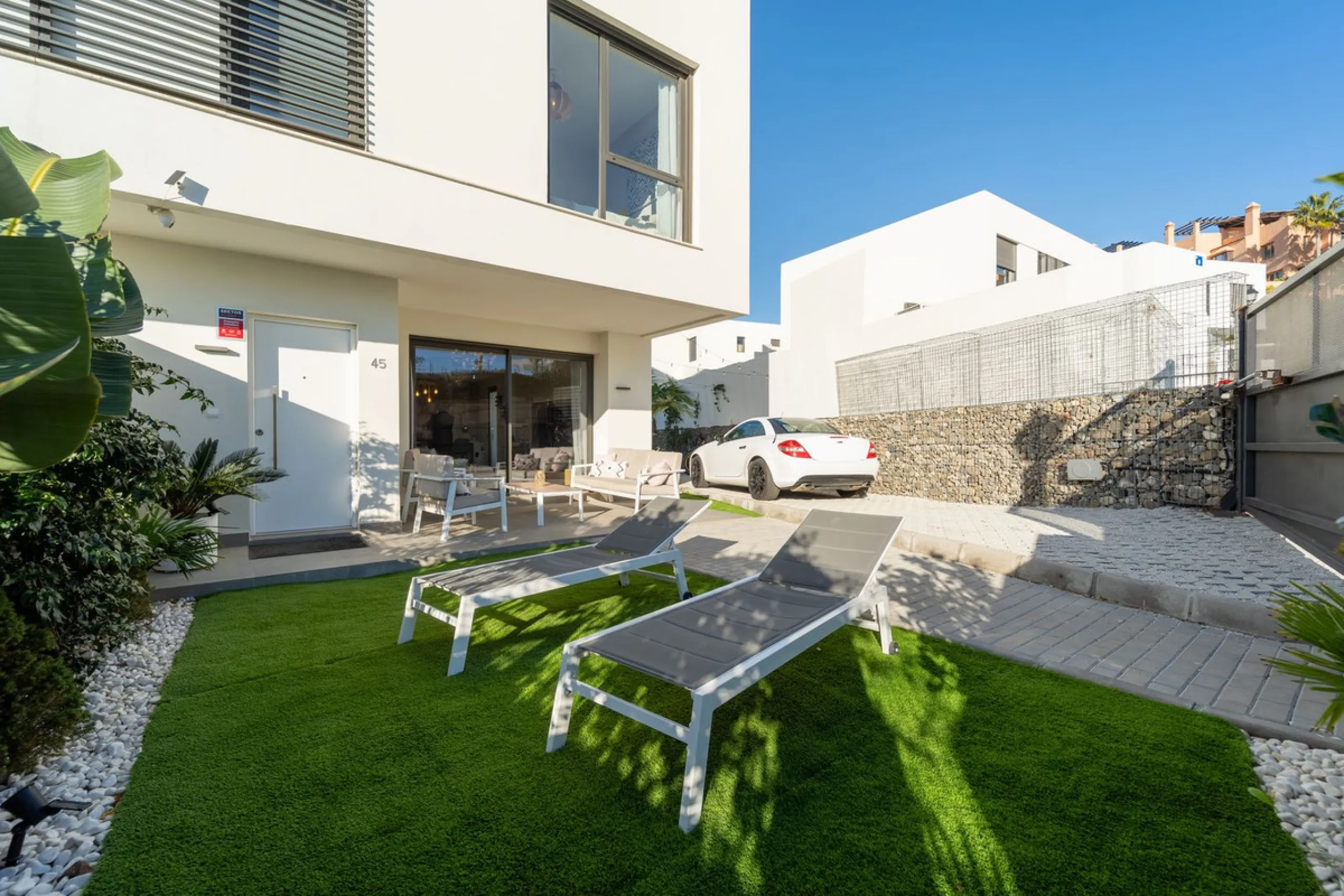 Significant price reduction from 690,000 euros to 649,000 euros.