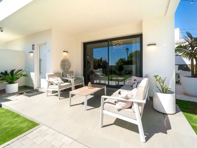 Significant price reduction from 690,000 euros to 649,000 euros.
