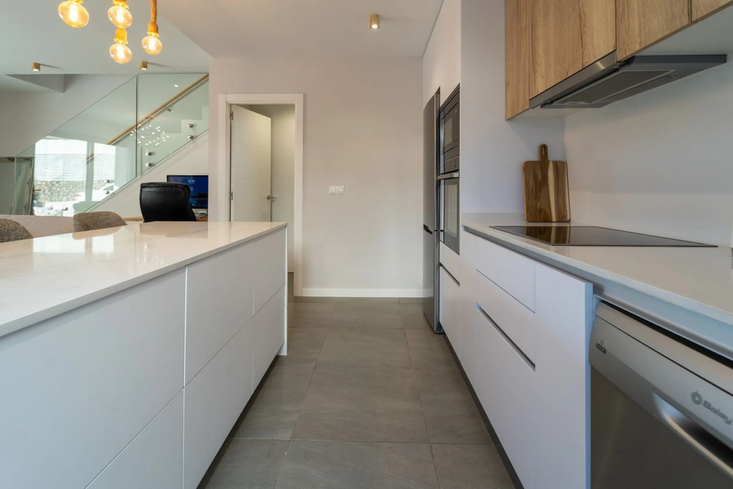 Significant price reduction from 690,000 euros to 649,000 euros.