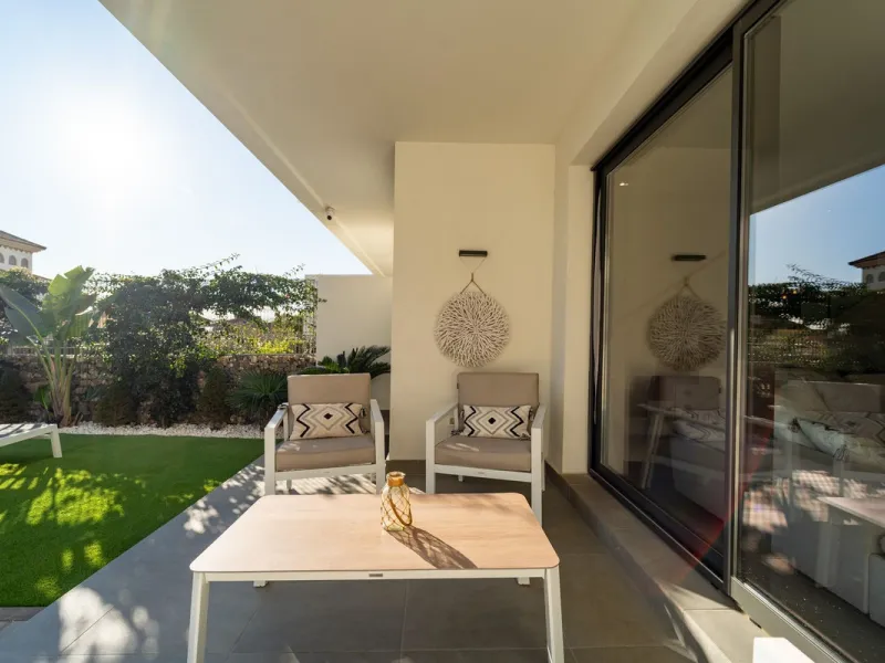 Significant price reduction from 690,000 euros to 649,000 euros.