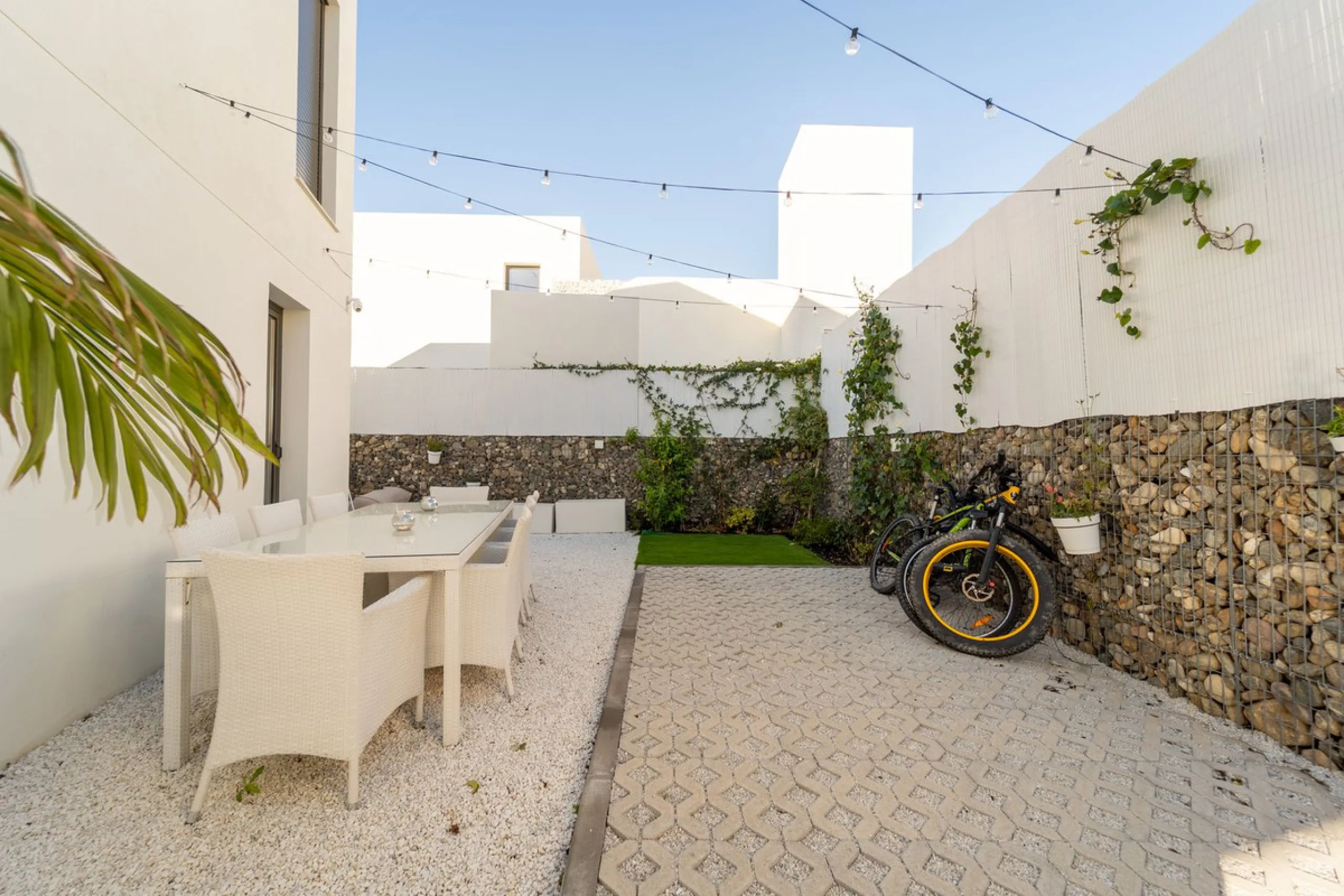 Significant price reduction from 690,000 euros to 649,000 euros.