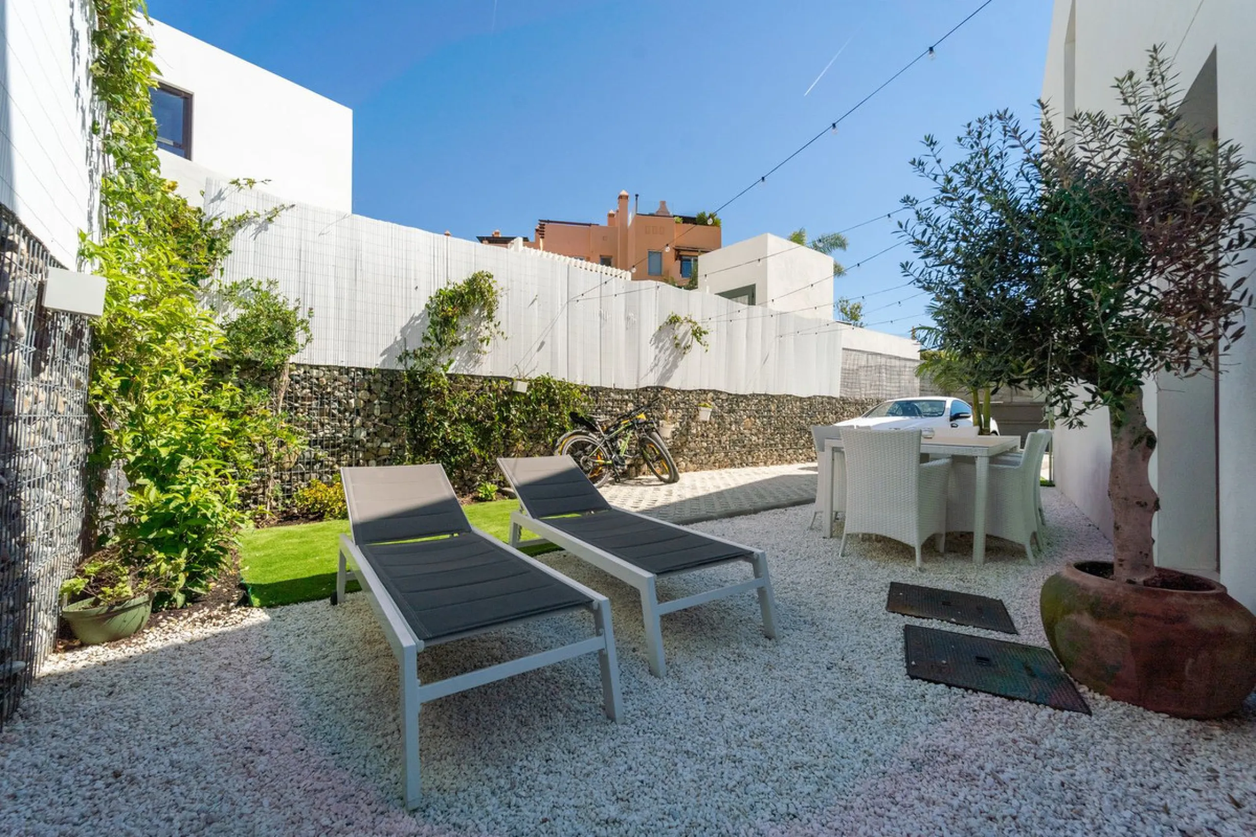 Significant price reduction from 690,000 euros to 649,000 euros.