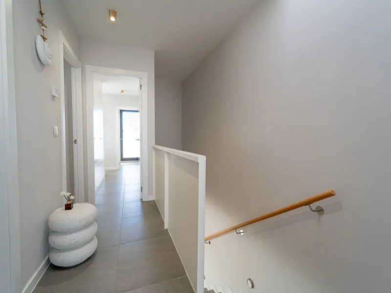 Significant price reduction from 690,000 euros to 649,000 euros.