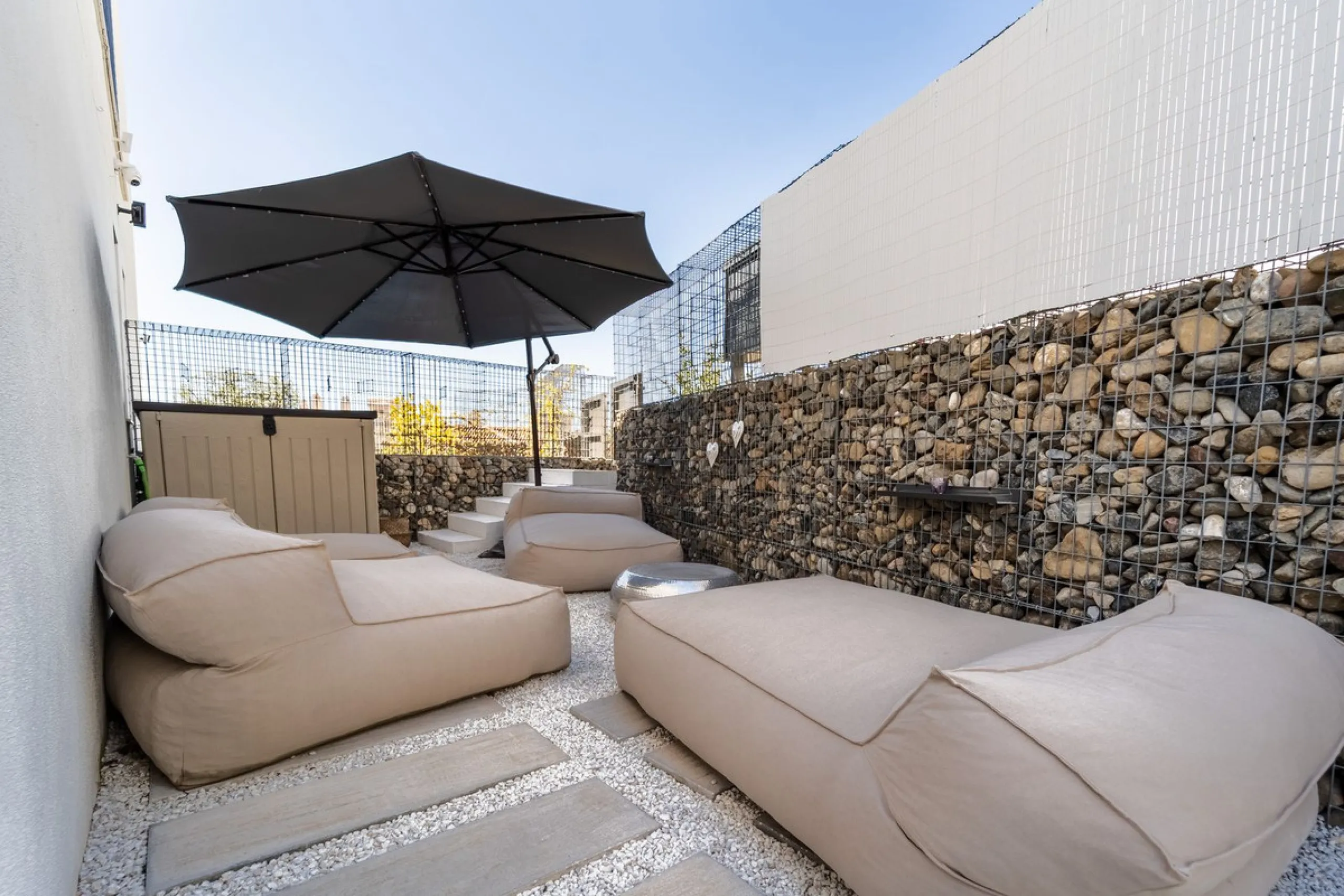 Significant price reduction from 690,000 euros to 649,000 euros.