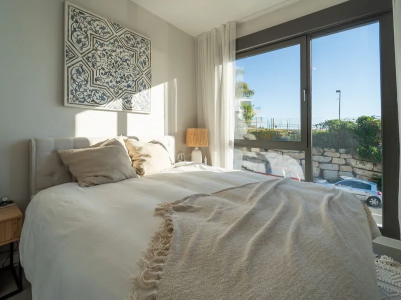 Significant price reduction from 690,000 euros to 649,000 euros.