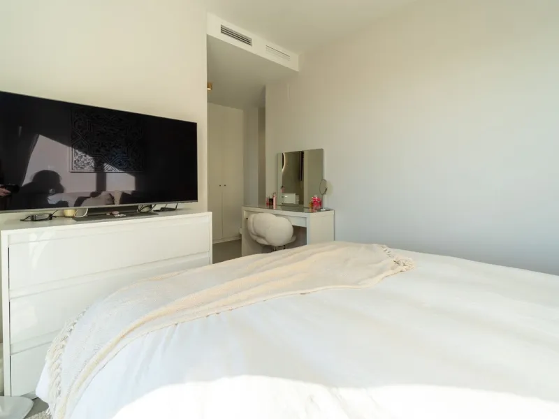 Significant price reduction from 690,000 euros to 649,000 euros.