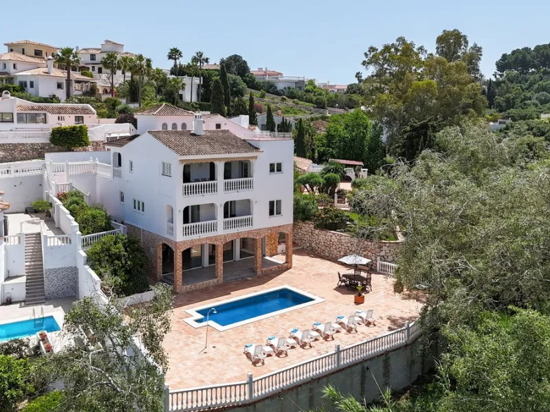 Spacious Luxury Villa