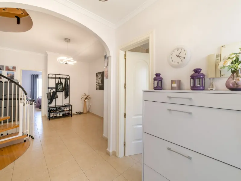 TOWNHOUSE IN ROSAMAR URBANIZATION