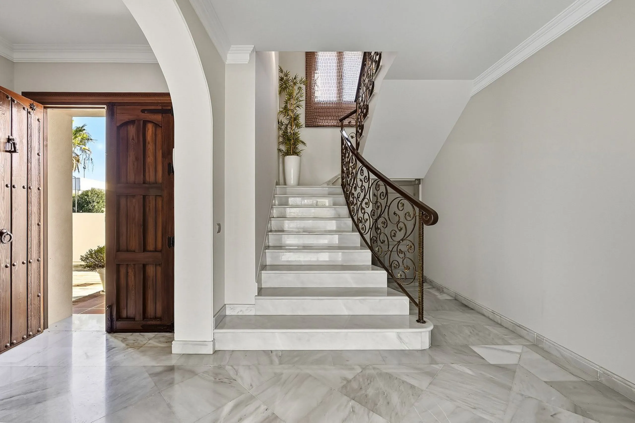 Villa for sale , Frontline golf, Guadalmina Alta, Marbella