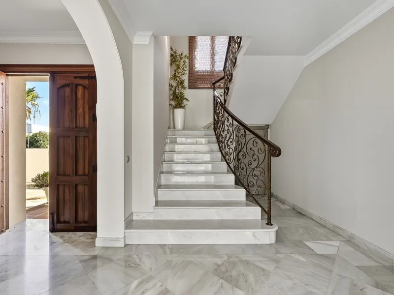 Villa for sale , Frontline golf, Guadalmina Alta, Marbella