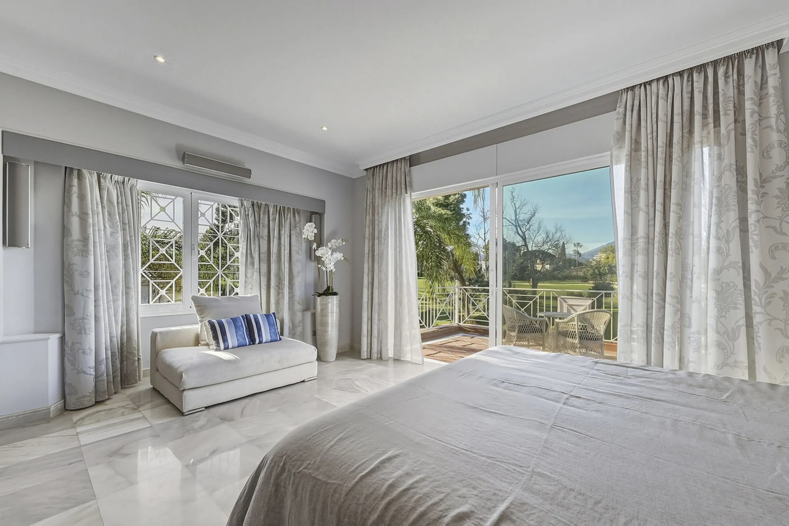 Villa for sale , Frontline golf, Guadalmina Alta, Marbella
