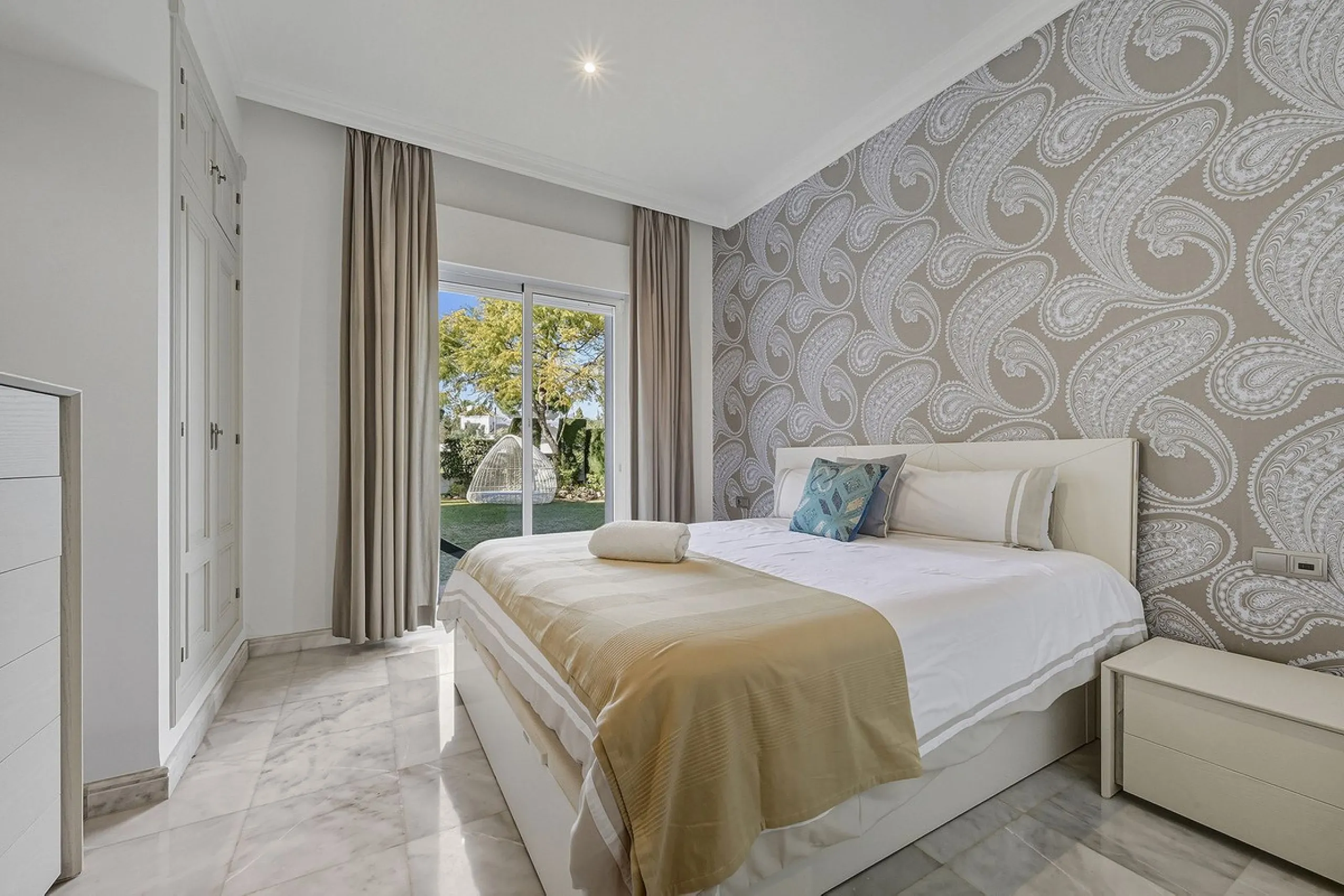 Villa for sale , Frontline golf, Guadalmina Alta, Marbella
