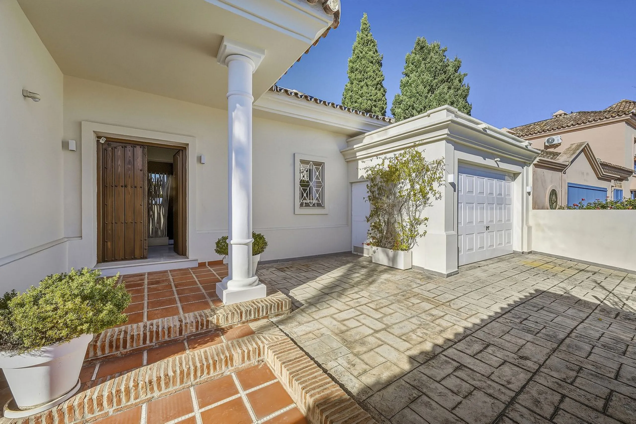 Villa for sale , Frontline golf, Guadalmina Alta, Marbella