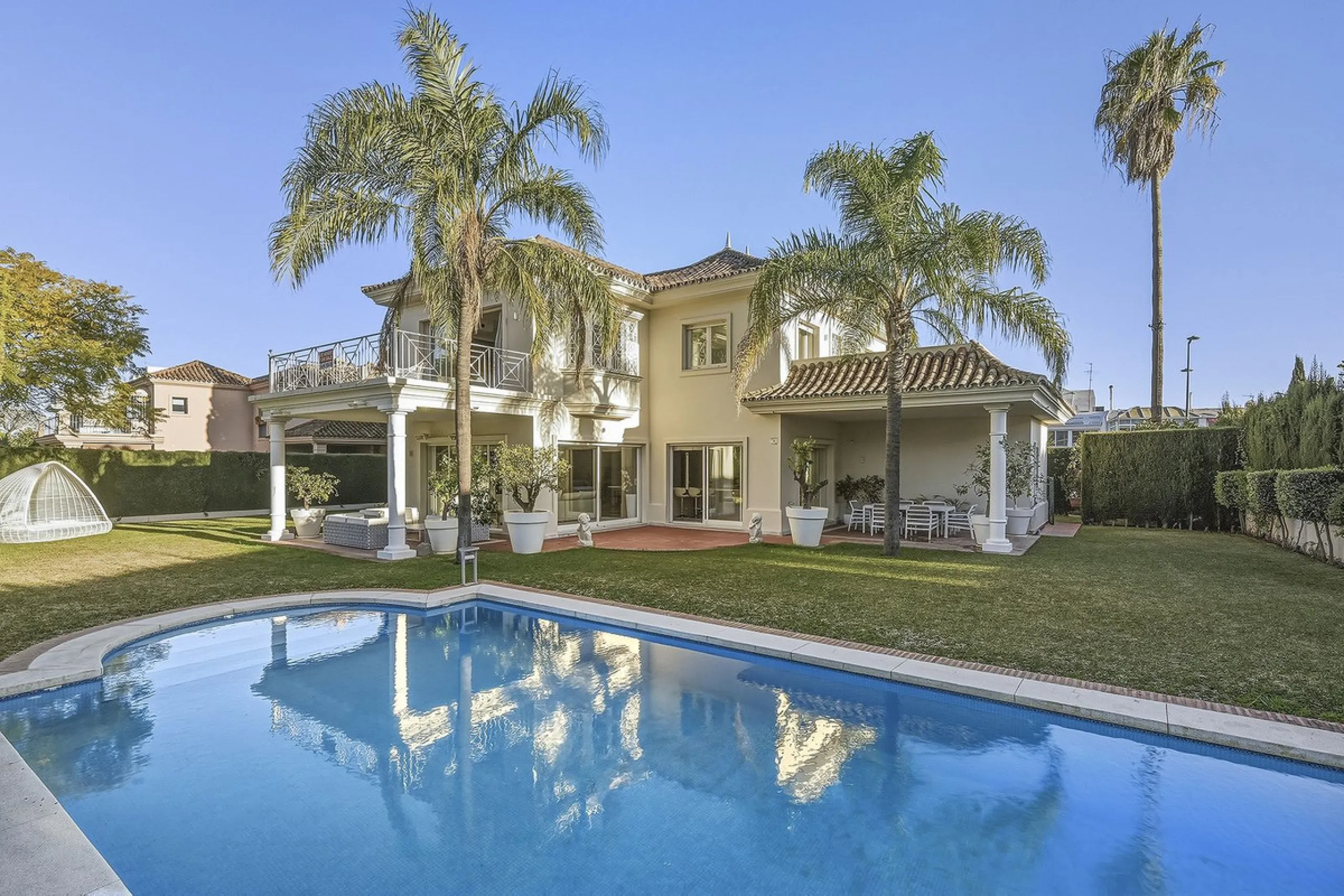 Villa for sale , Frontline golf, Guadalmina Alta, Marbella