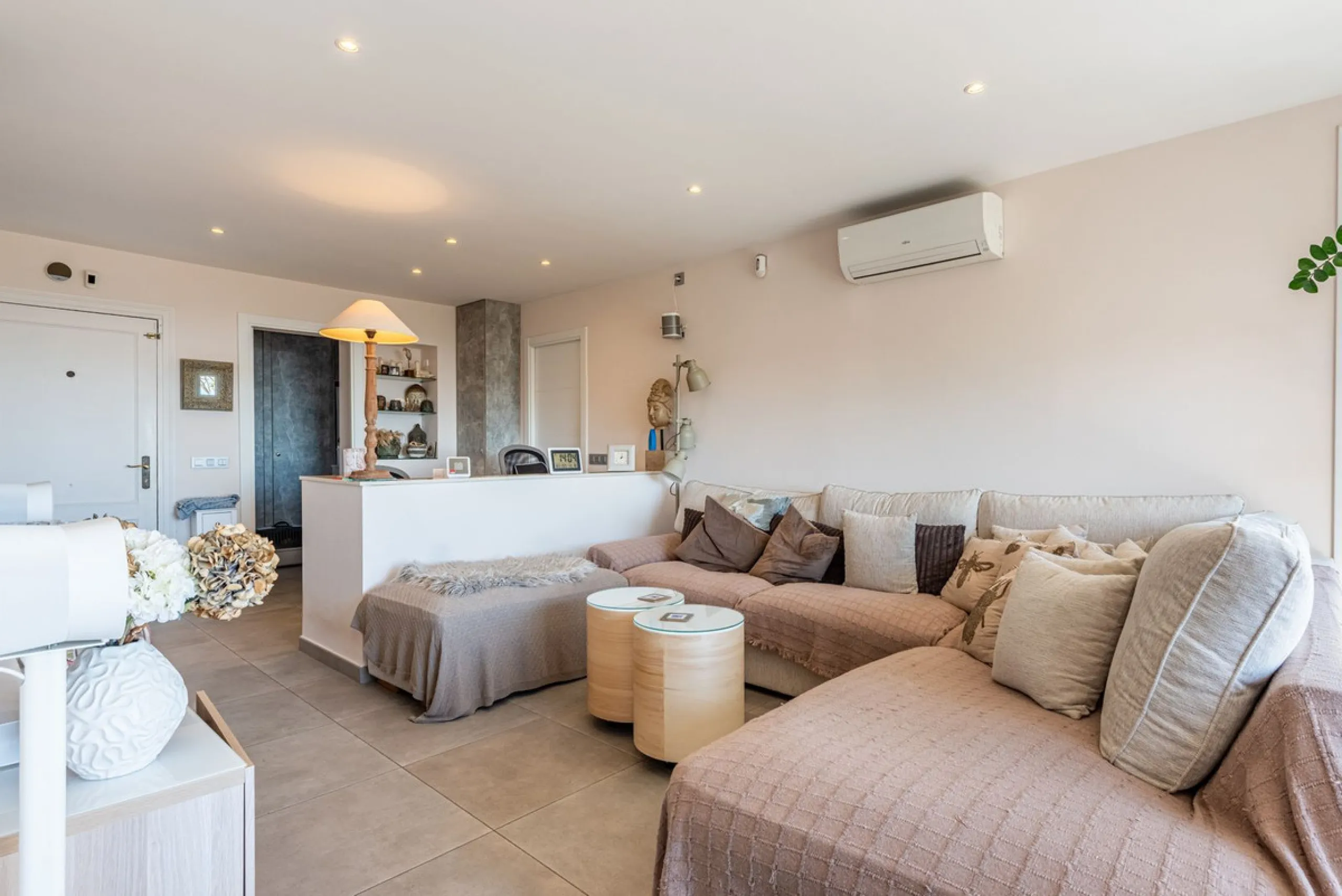 Apartment - Penthouse в продаже в Puerto de la Torre, Málaga. В доме 2 спален и 2 ванных комнат. Площадь дома 109 м²