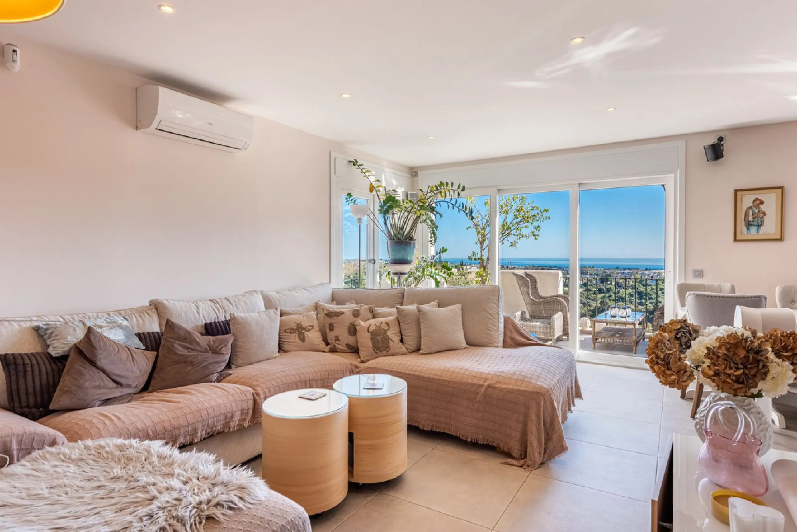 Apartment - Penthouse в продаже в Puerto de la Torre, Málaga. В доме 2 спален и 2 ванных комнат. Площадь дома 109 м²