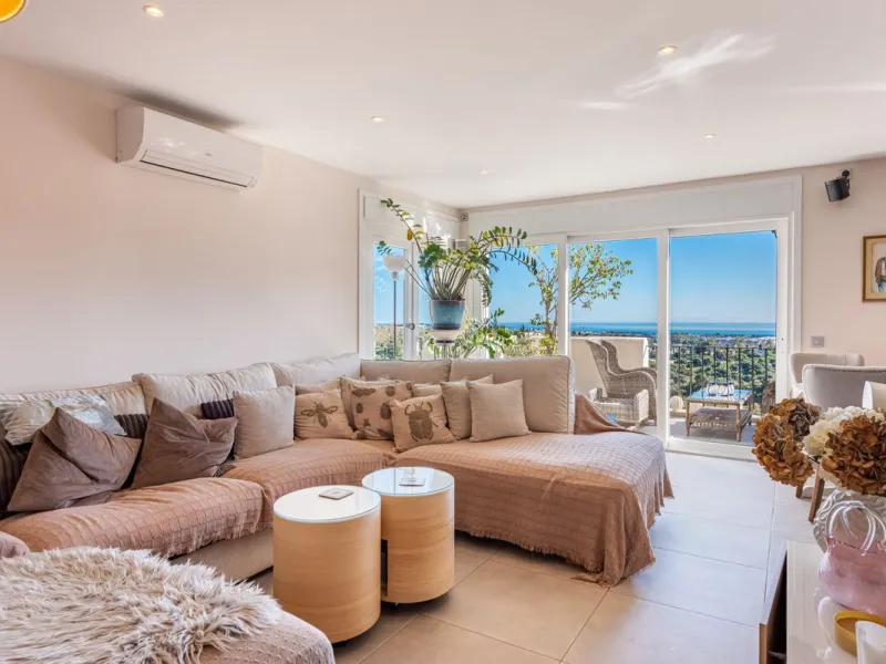 Apartment - Penthouse в продаже в Puerto de la Torre, Málaga. В доме 2 спален и 2 ванных комнат. Площадь дома 109 м²