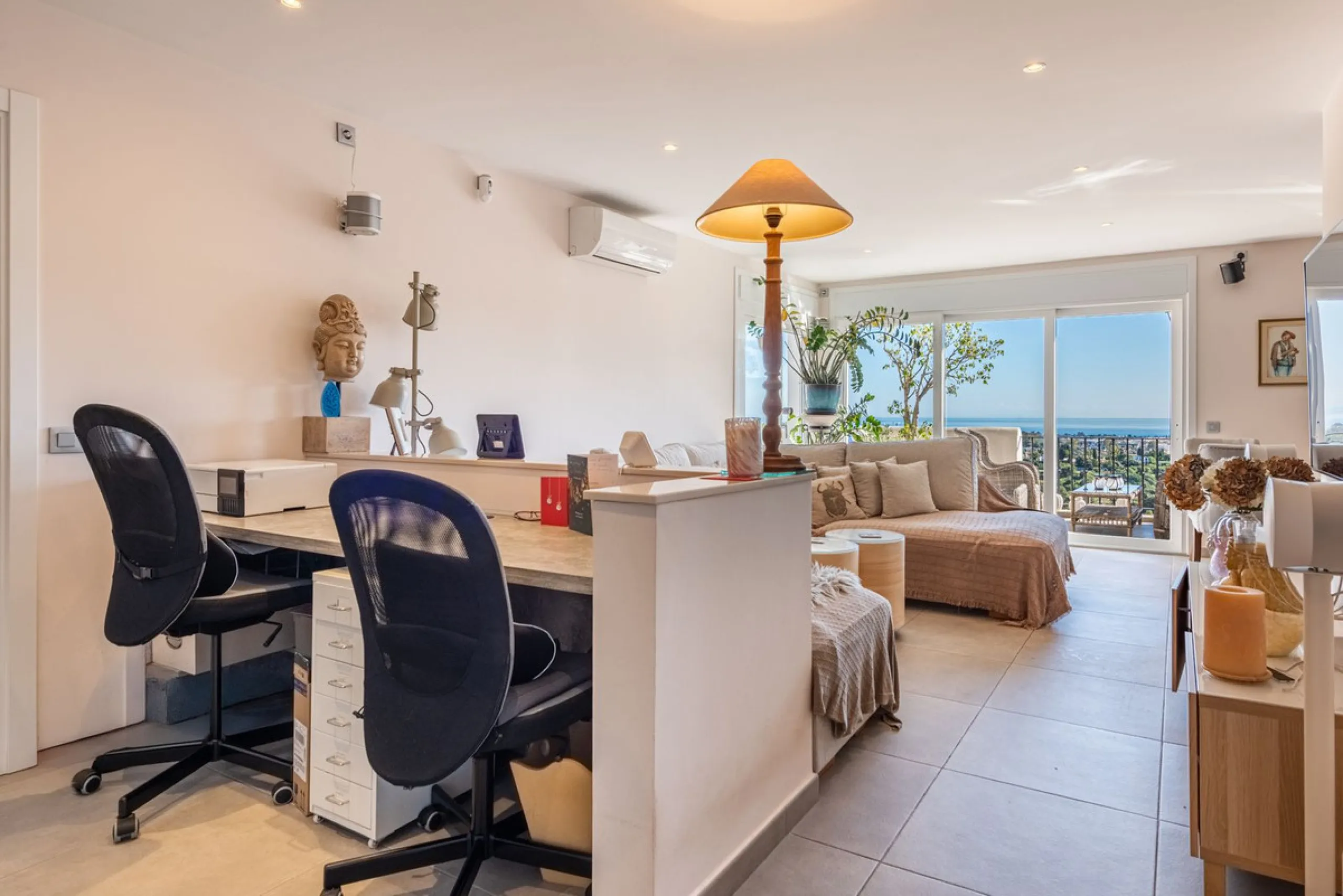 Apartment - Penthouse в продаже в Puerto de la Torre, Málaga. В доме 2 спален и 2 ванных комнат. Площадь дома 109 м²