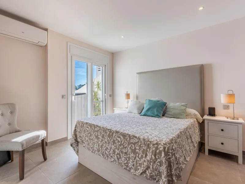 Apartment - Penthouse в продаже в Puerto de la Torre, Málaga. В доме 2 спален и 2 ванных комнат. Площадь дома 109 м²