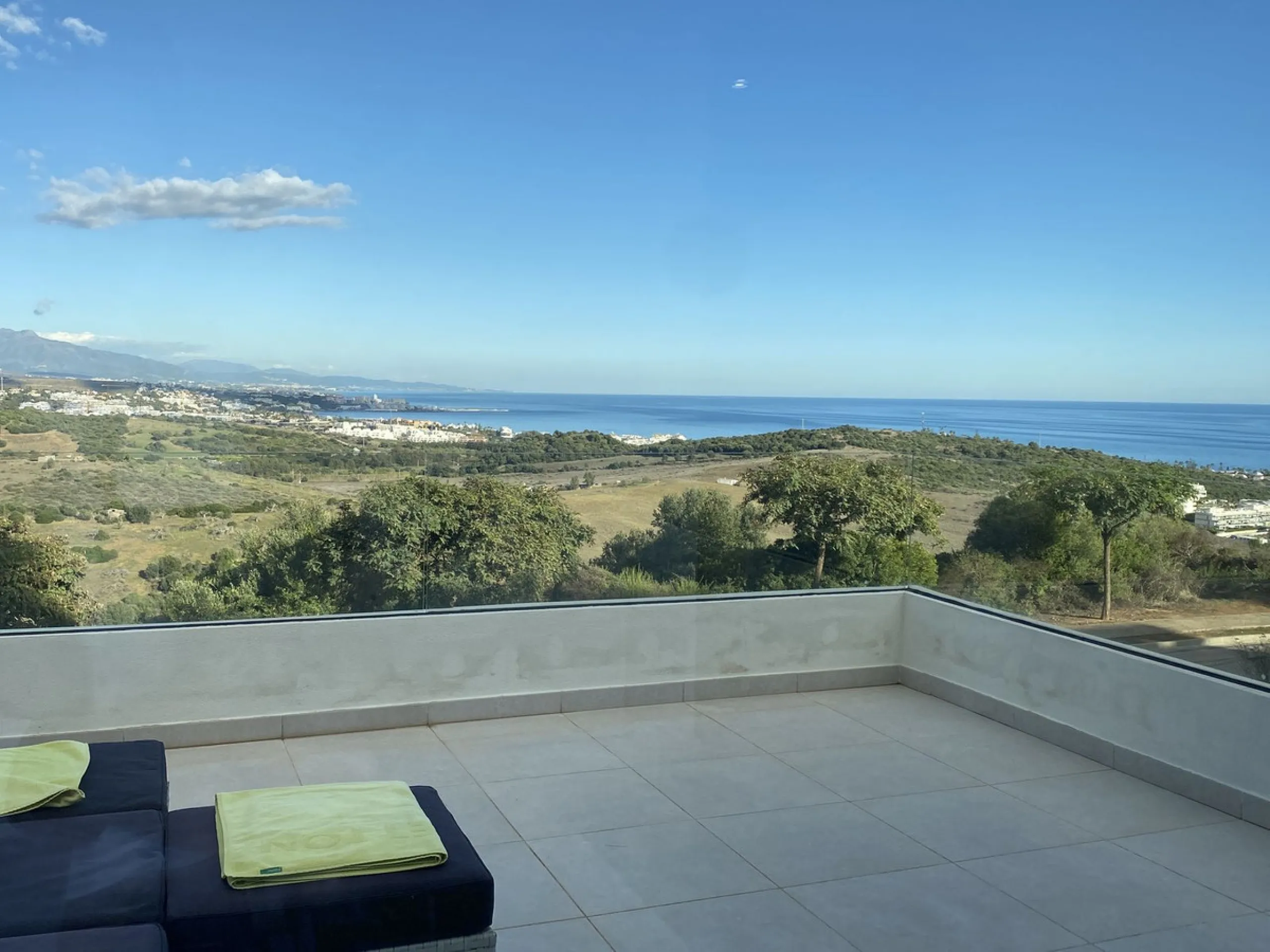 Contemporary Elegance at Finca Cortesin – Luxury Golf-Front Duplex