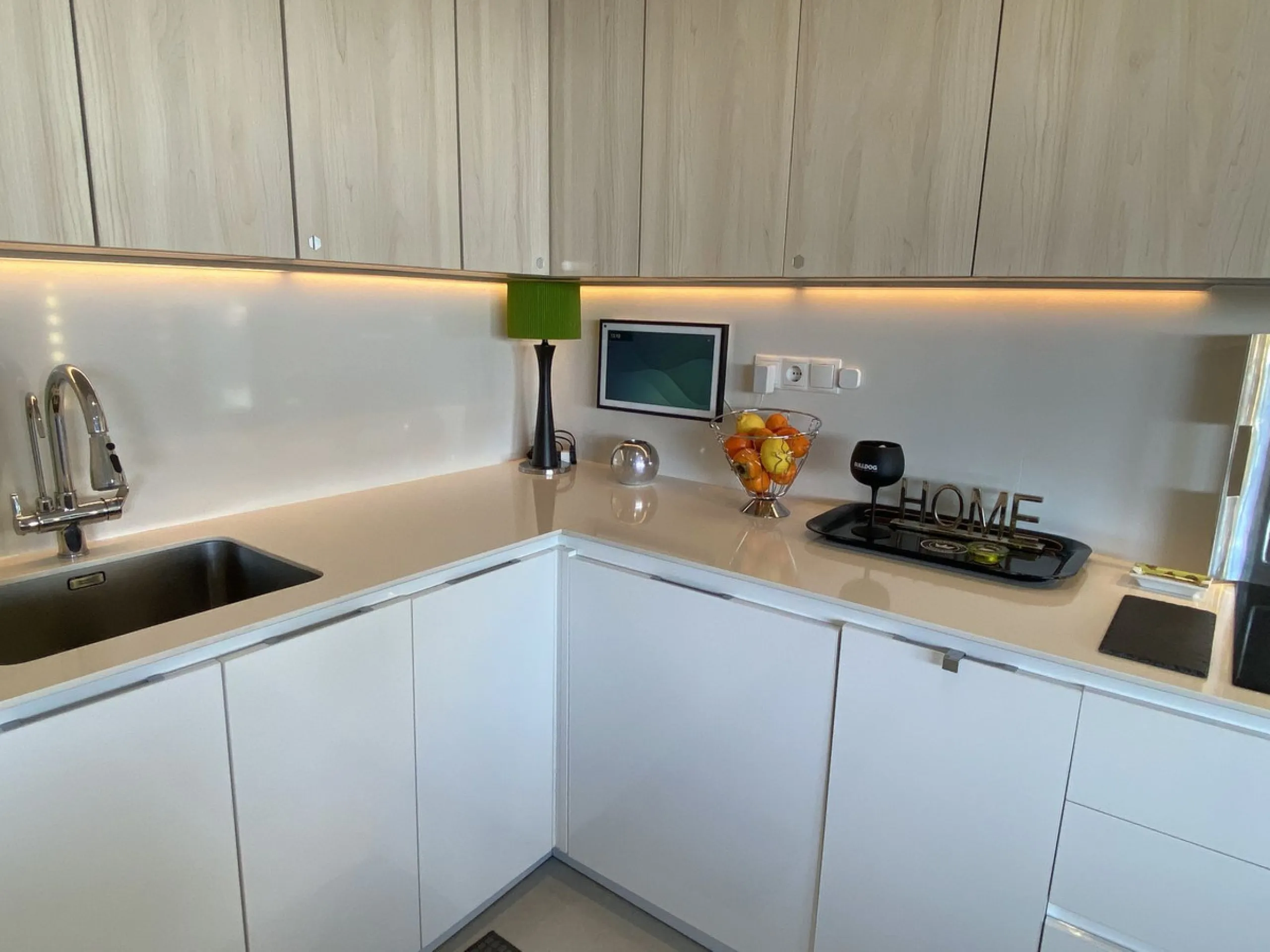 Contemporary Elegance at Finca Cortesin – Luxury Golf-Front Duplex