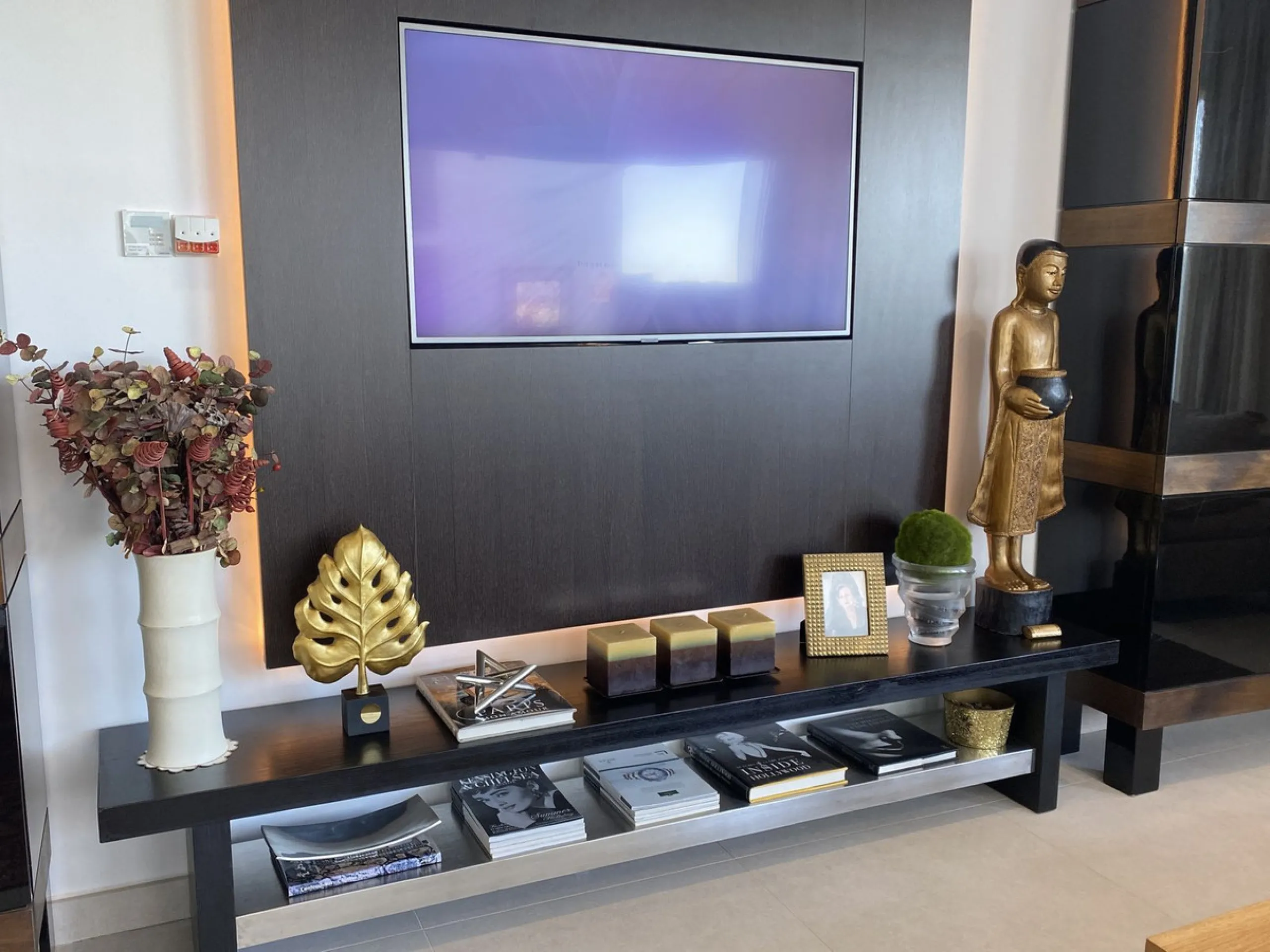 Contemporary Elegance at Finca Cortesin – Luxury Golf-Front Duplex
