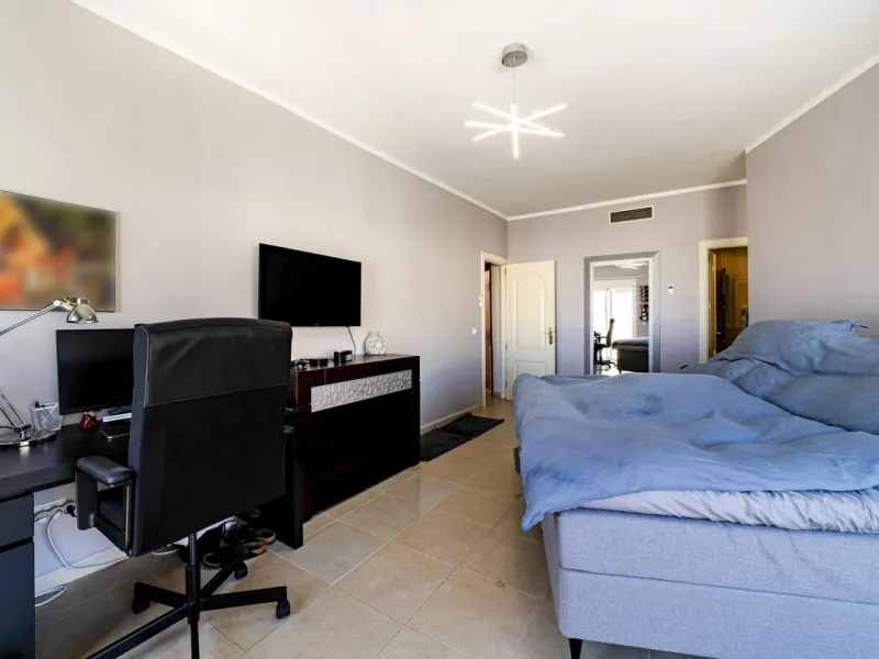 TOWNHOUSE IN ROSAMAR URBANIZATION